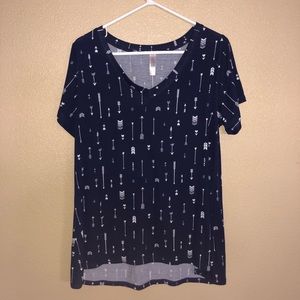 Fun navy with white arrows Christy Tee